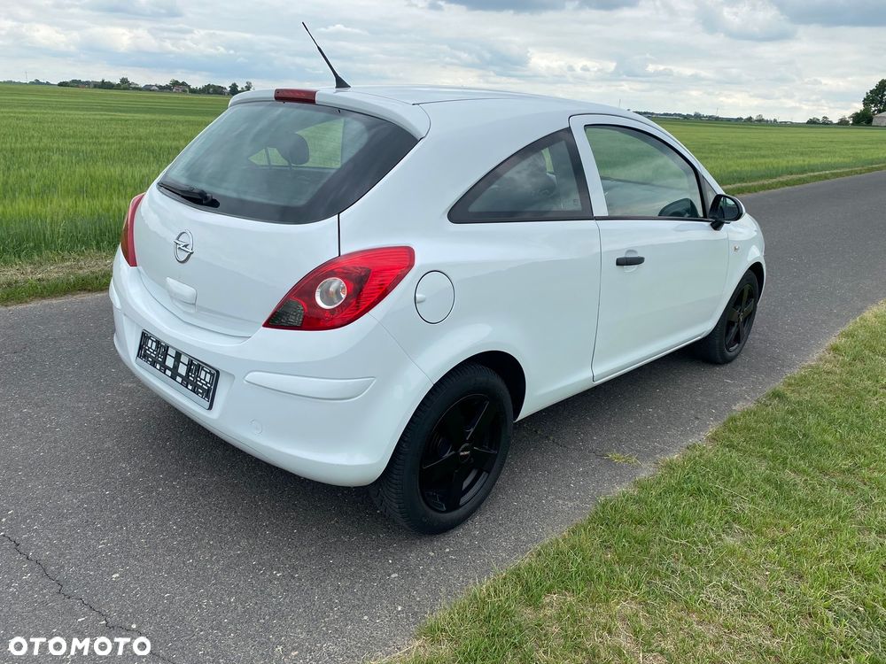 Opel Corsa 1.2 16V Cosmo - 6