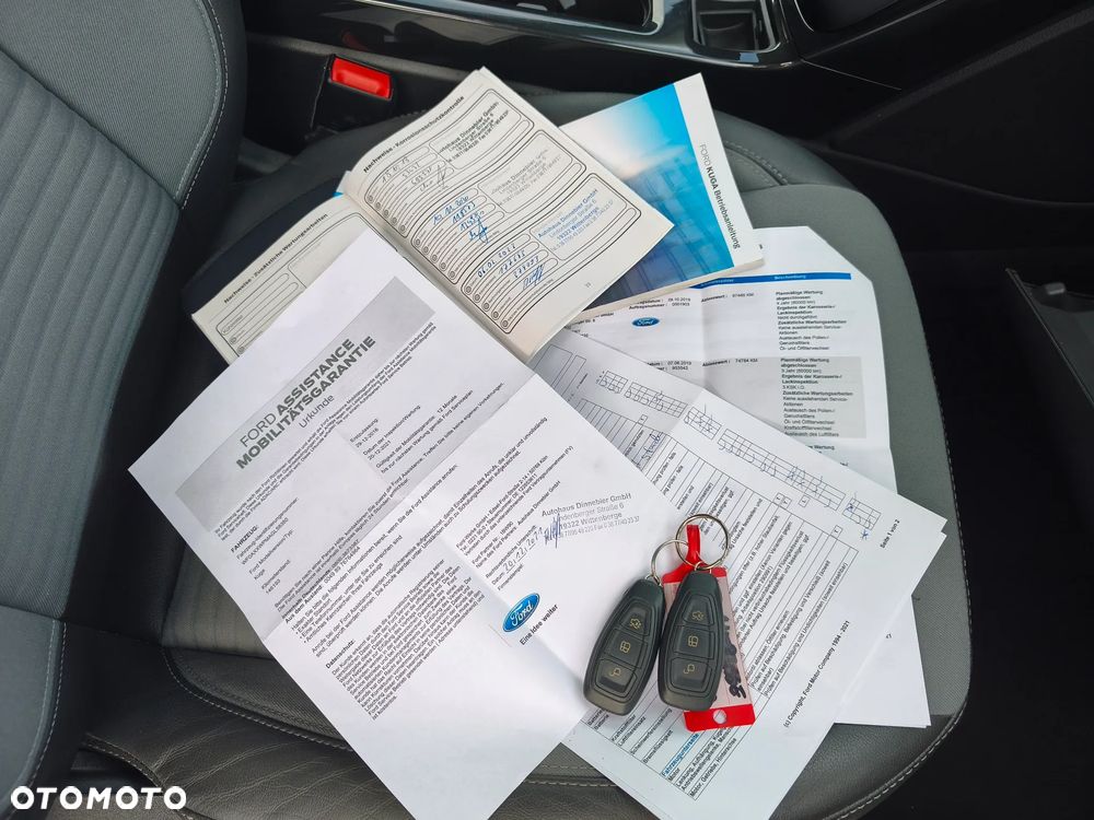 Ford Kuga 2.0 TDCi 2x4 Titanium - 29