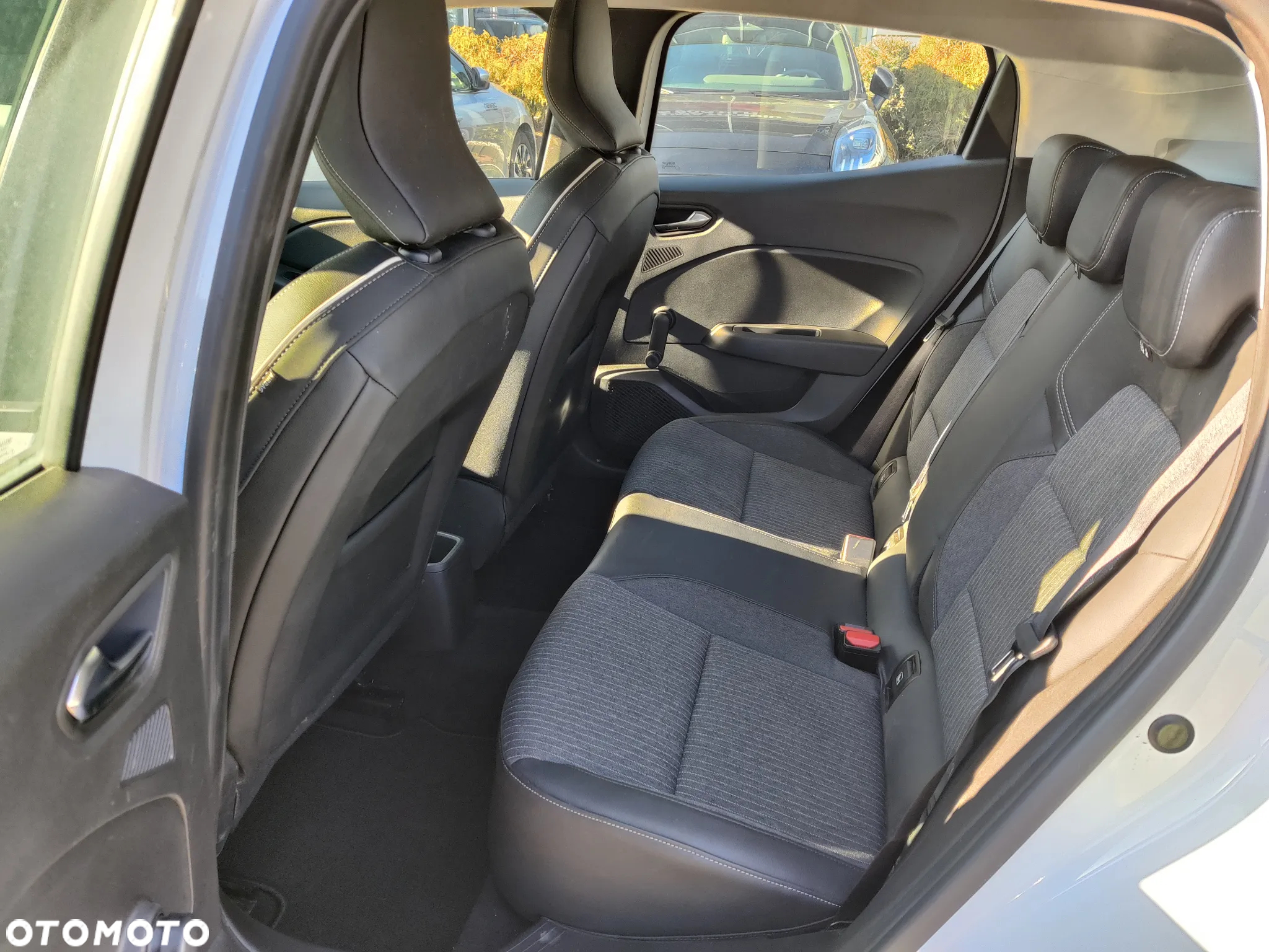 Renault Clio BLUE dCi 115 INTENS - 15