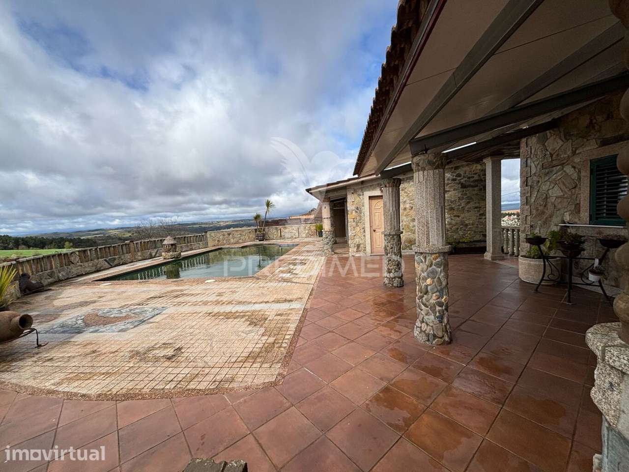 Quinta com moradia T4 e piscina - Grande imagem: 2/12