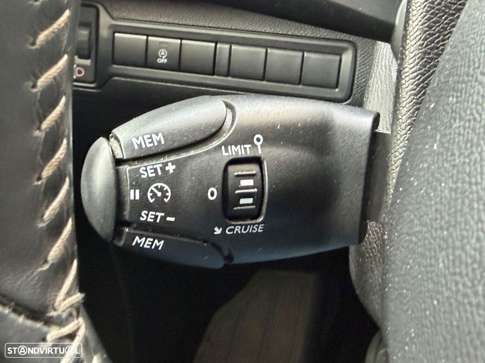 Peugeot 308 SW 1.6 BlueHDi Active - 36