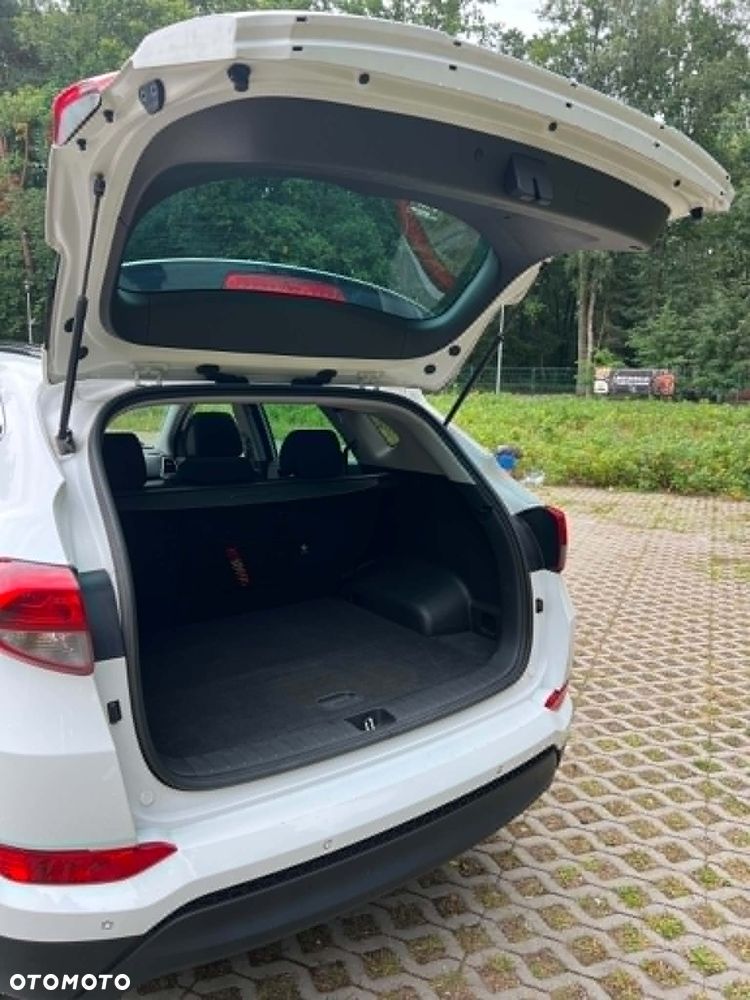 Hyundai Tucson 1.7 CRDI BlueDrive Style 2WD DCT - 8
