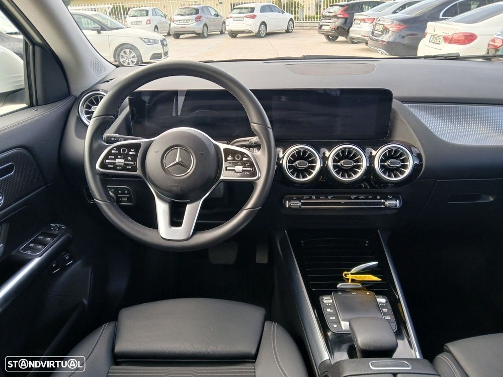 Mercedes-Benz GLA 250 e 8G-DCT - 19