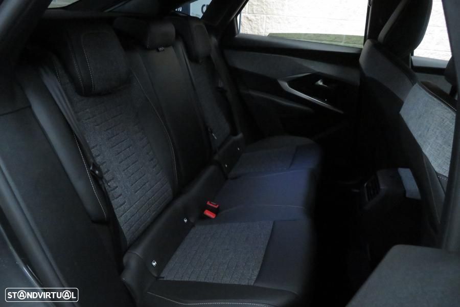 Peugeot 3008 1.2 Hybrid Allure e-DCS6 - 20