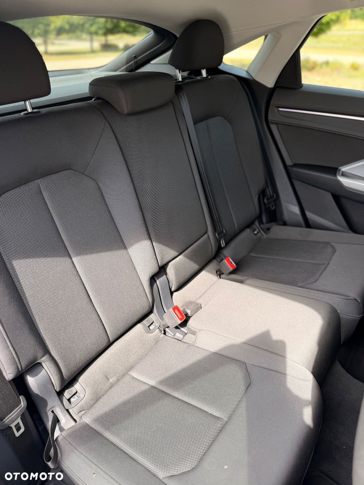 Audi Q3 35 TDI S tronic - 18