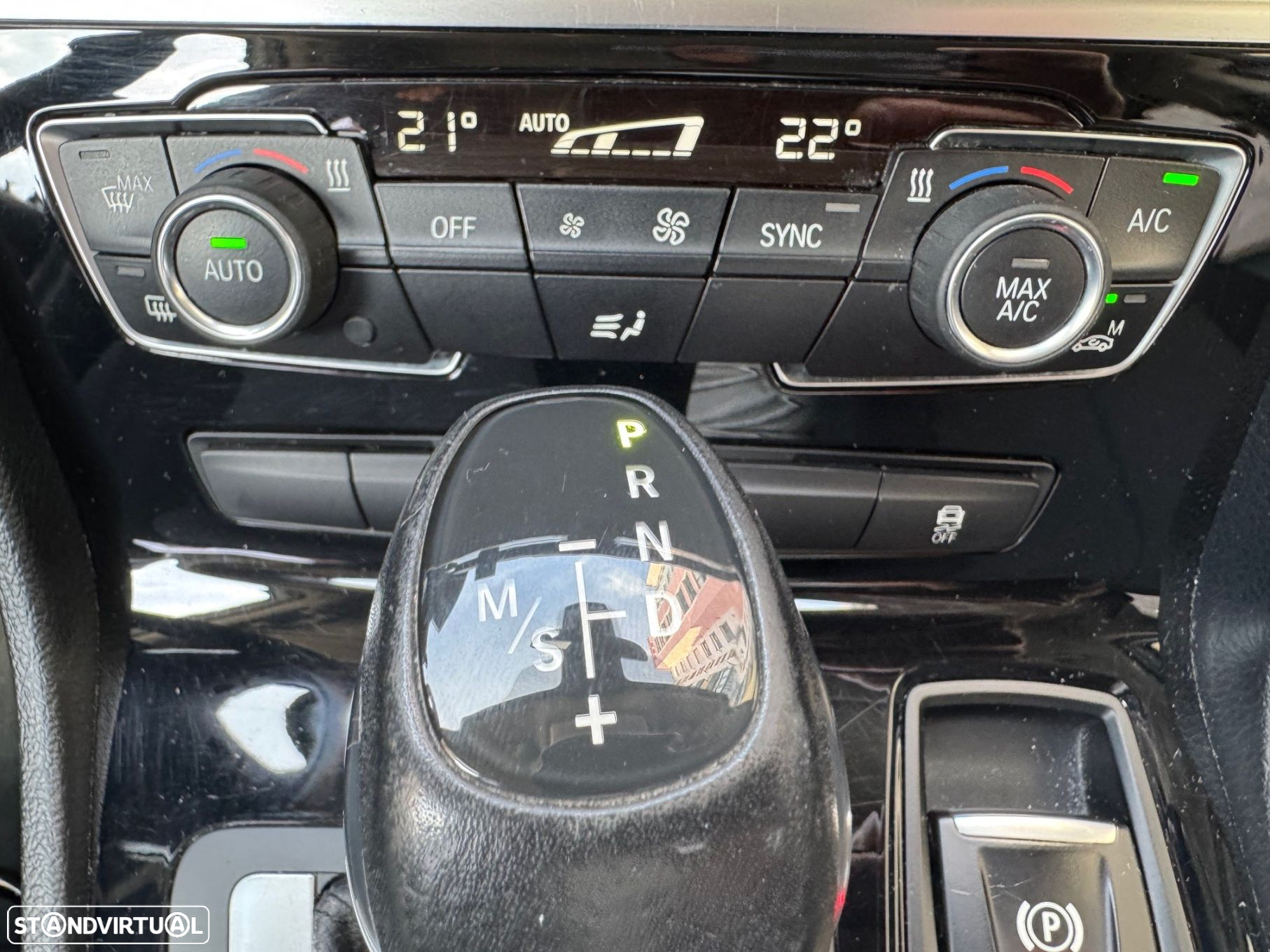 BMW 218 Active Tourer d Aut. Advantage - 20