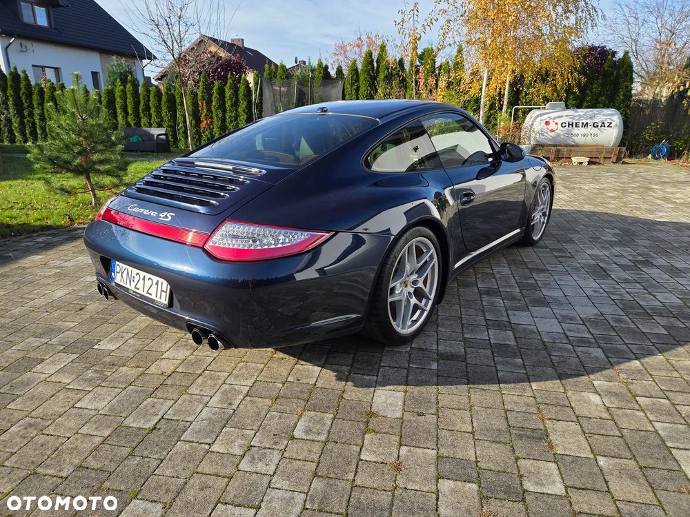 Porsche 911 - 4