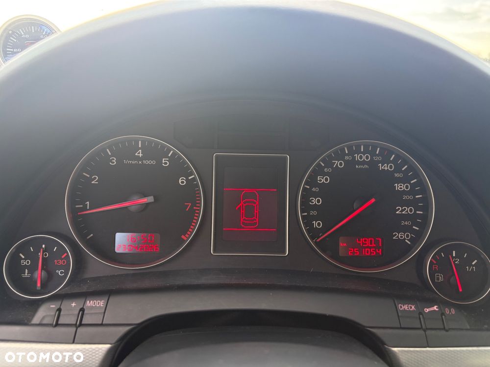 Audi A4 Avant 1.8 T quattro - 14