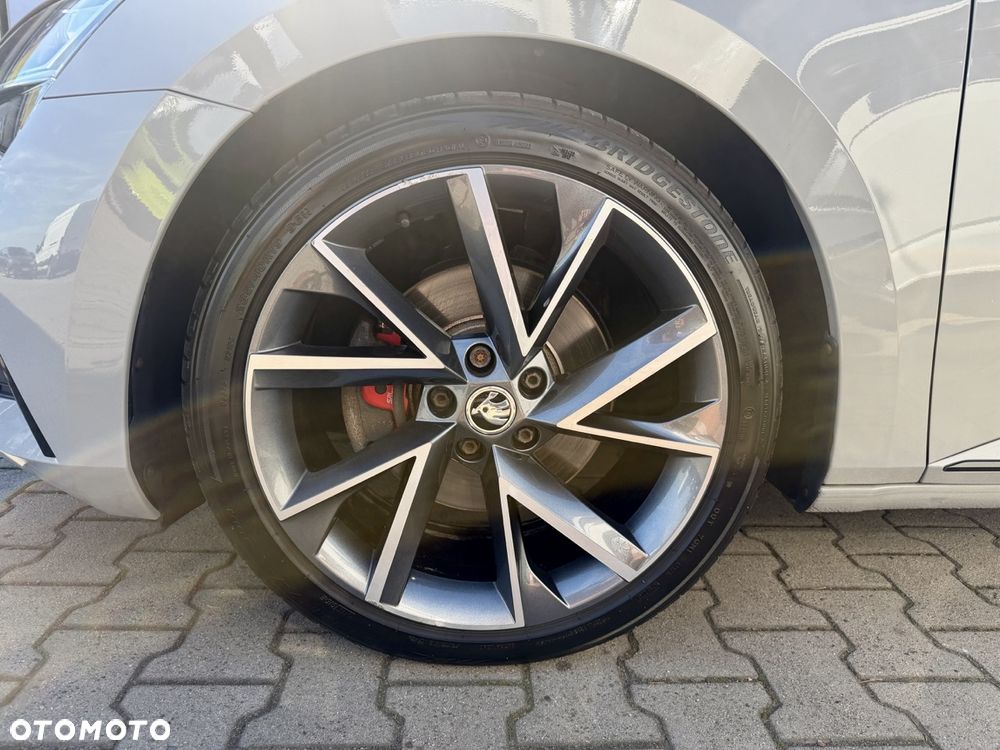 Skoda Superb 2.0 TDI 4x4 DSG Sportline - 37
