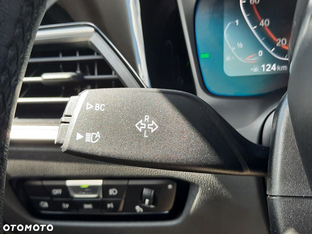 BMW Seria 3 318i Advantage - 36