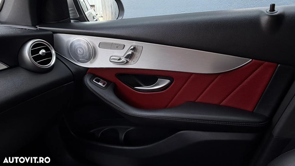 Mercedes-Benz GLC Coupe 300 d 4Matic 9G-TRONIC AMG Line Plus - 29