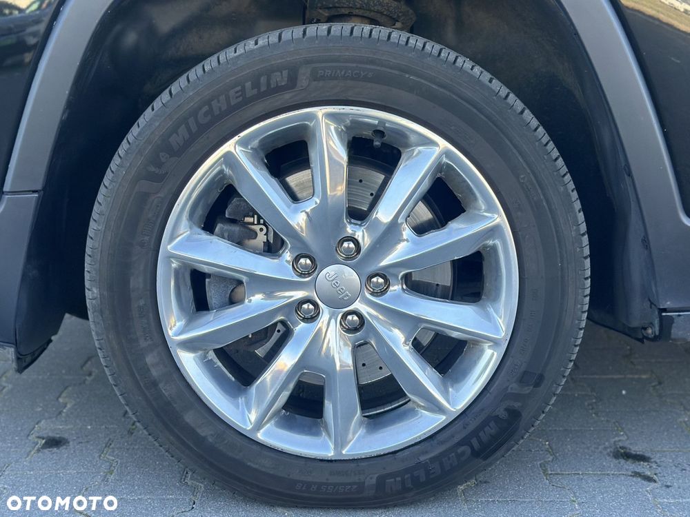 Jeep Cherokee - 5
