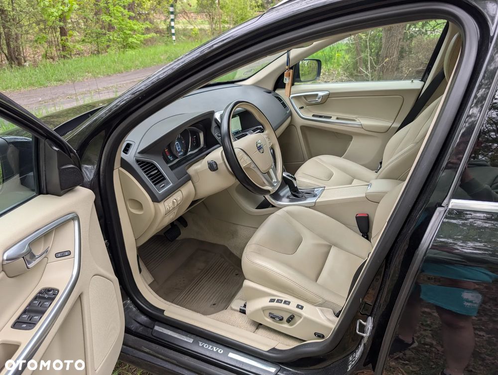 Volvo XC 60 D4 Drive-E Summum - 1