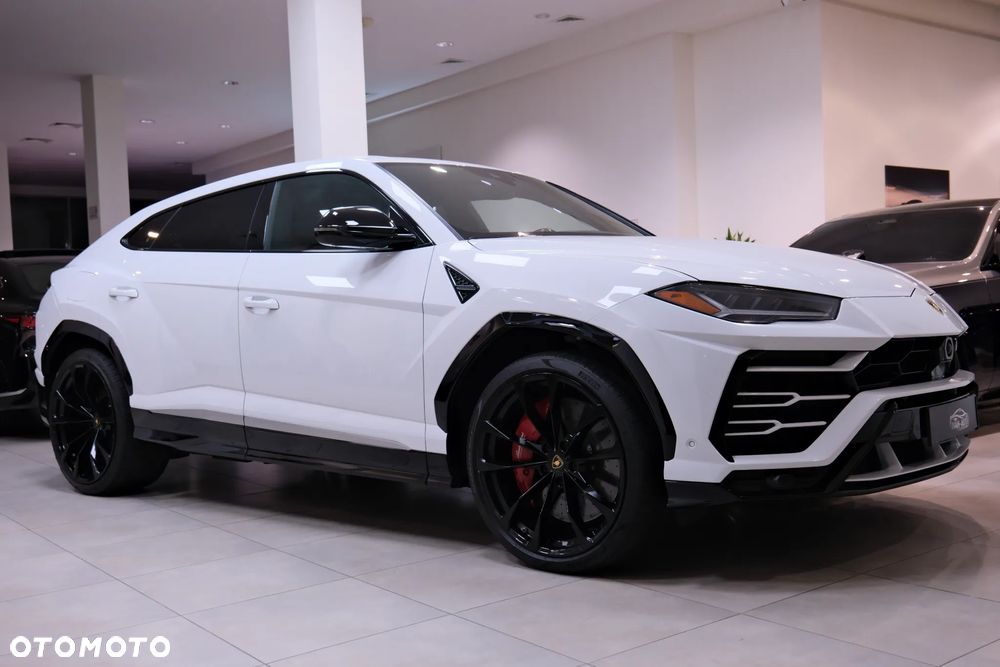 Lamborghini Urus - 3