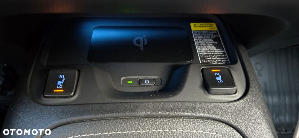 Toyota Corolla 2.0 Hybrid Executive - 13