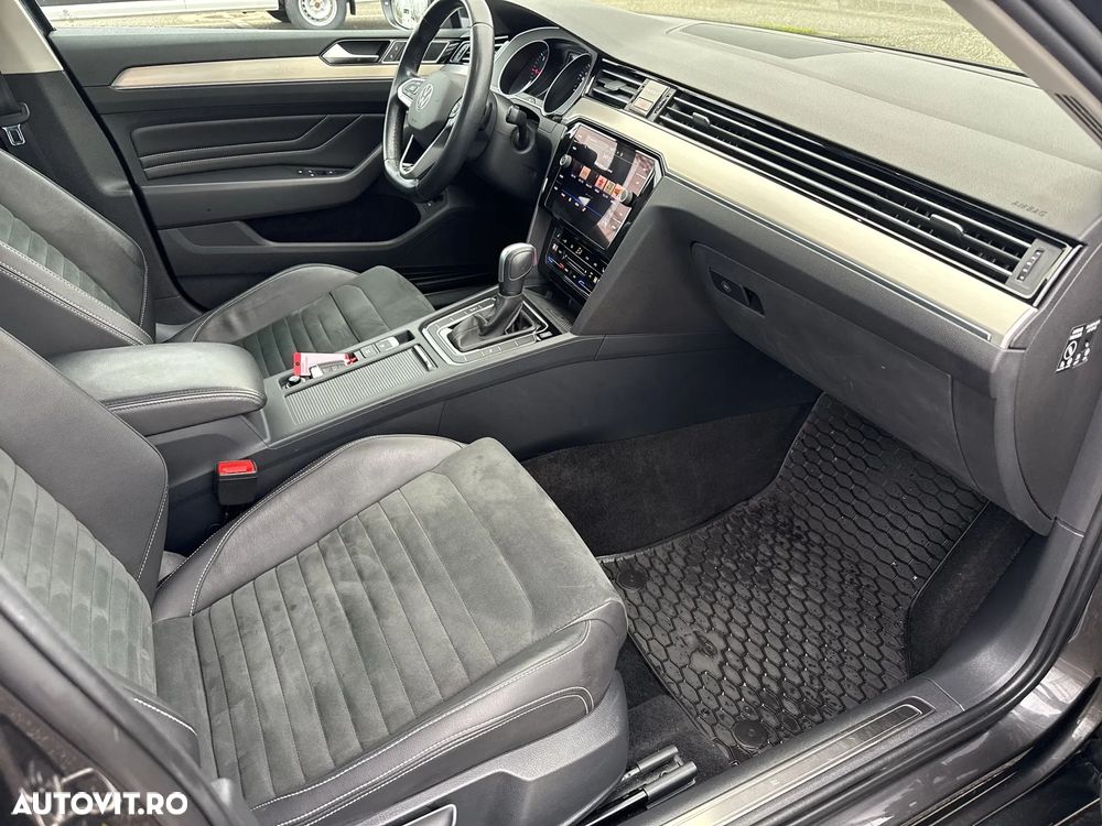 Volkswagen Passat 2.0 TDI DSG Highline - 15