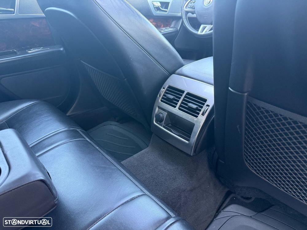 Jaguar XF 2.2 D Premium Luxury - 48