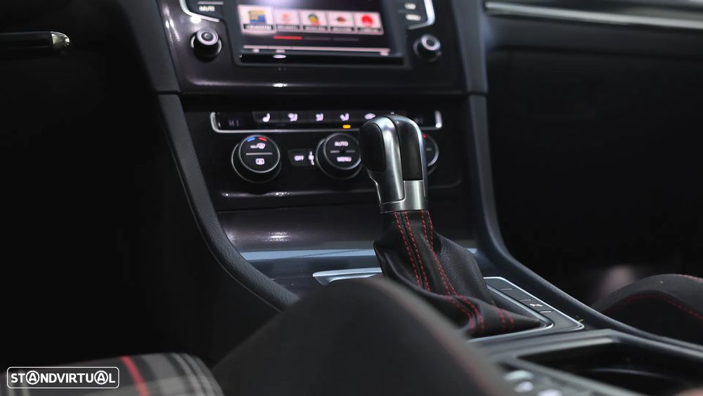 VW Golf 2.0 TSi GTi DSG Performance - 54