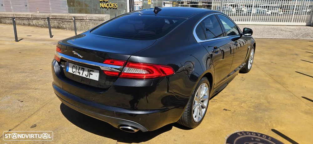 Jaguar XF 2.2 D Premium Luxury - 5
