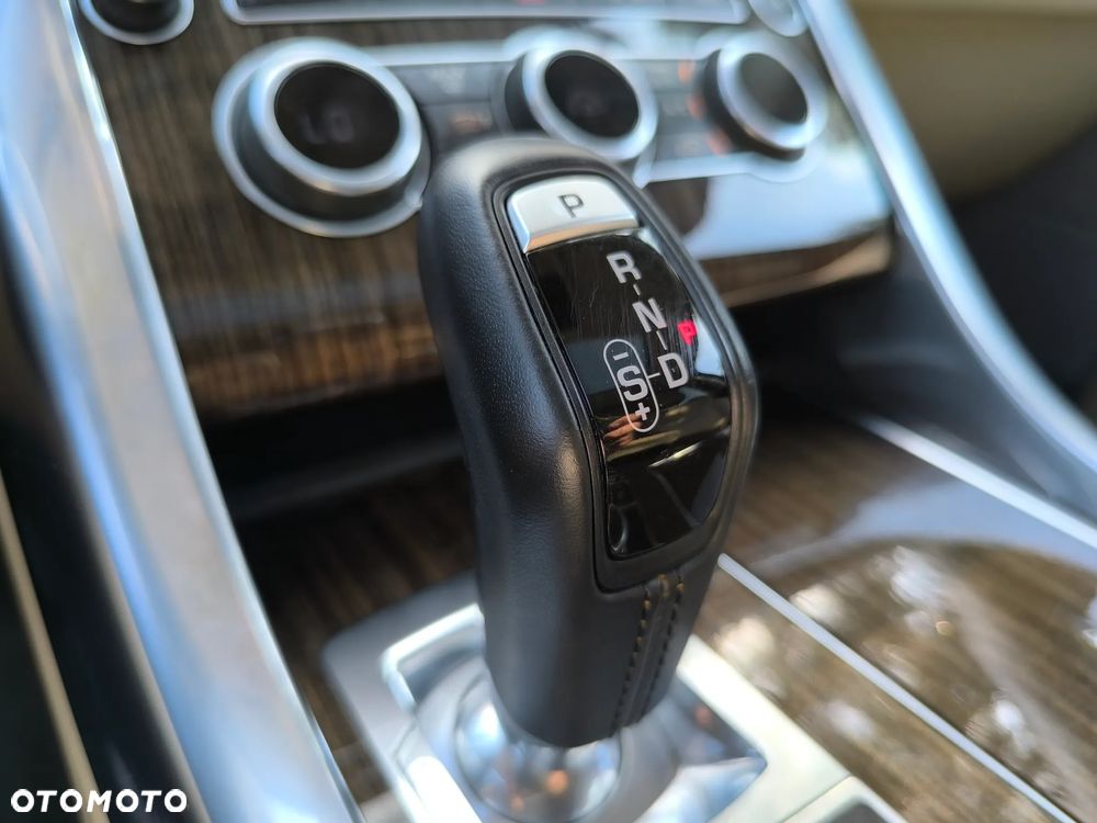 Land Rover Range Rover Sport 3.0 V6 HSE - 25