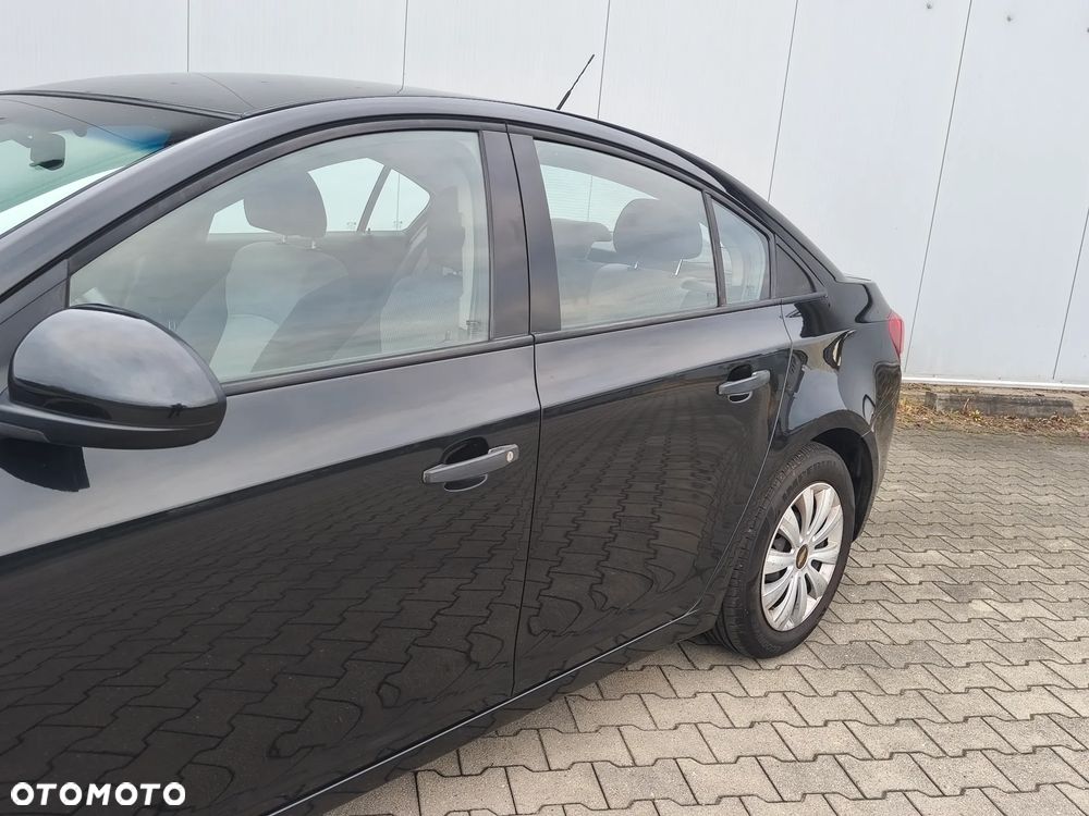 Chevrolet Cruze - 11