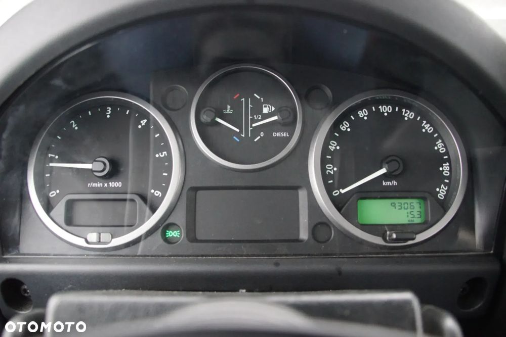 Land Rover Defender - 18