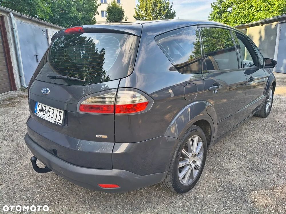 Ford S-Max 2.0 TDCi DPF Ambiente - 13