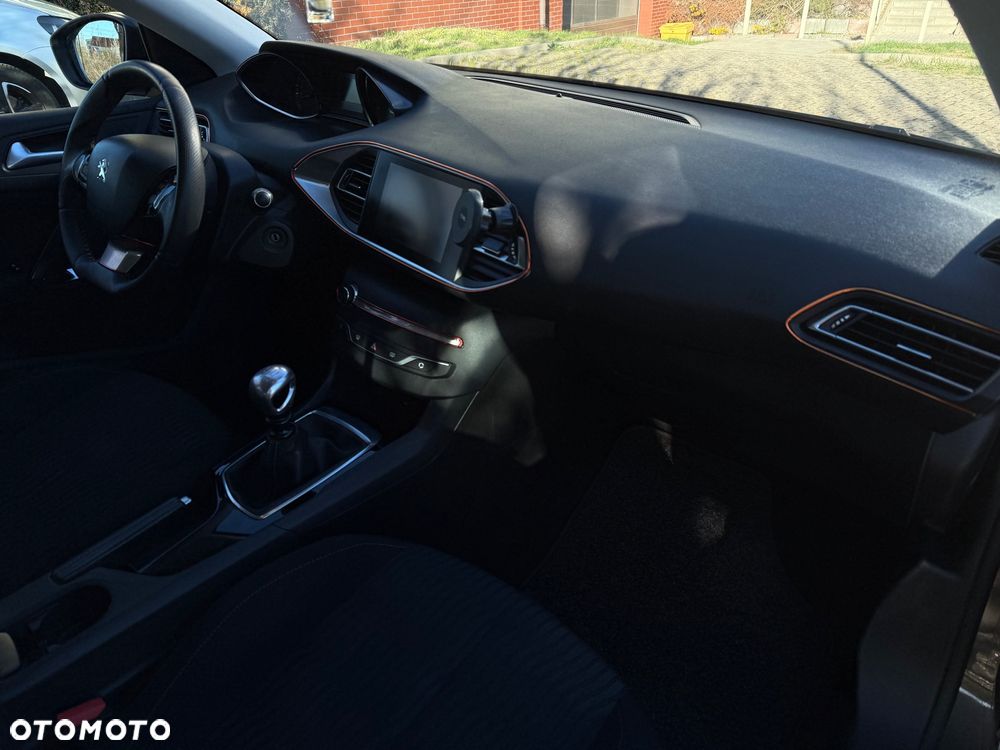 Peugeot 308 PureTech 130 Stop & Start Allure - 15