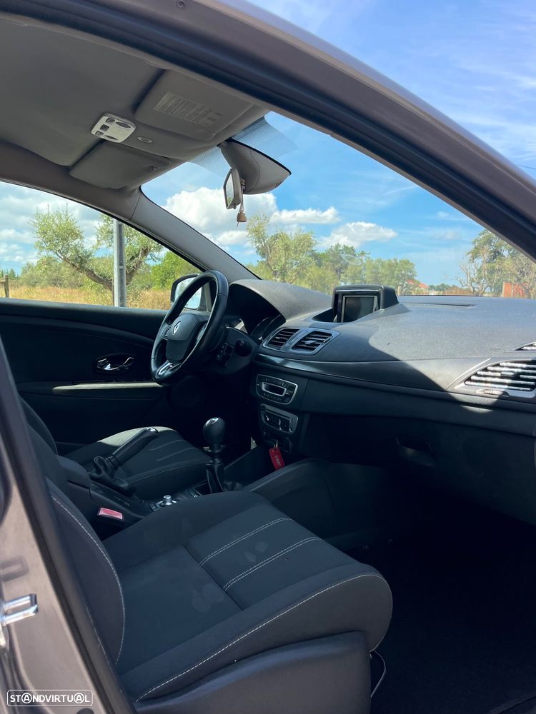 Renault Mégane Sport Tourer 1.5 dCi Limited SS - 11