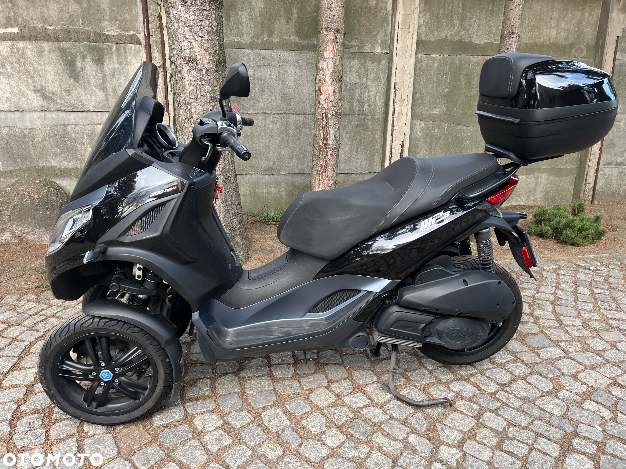Piaggio MP-3 - 11