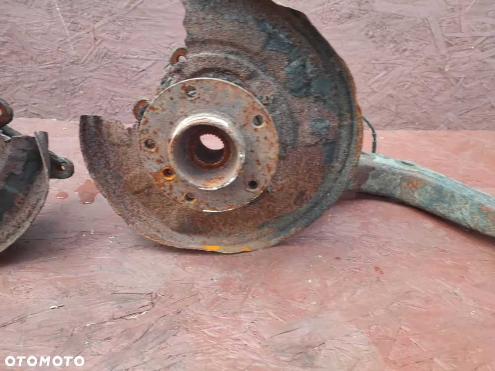 BMW E46 ORYGINALNY WAHACZ PRAWY / LEWY DO SILNIKÓW GAMY M54B30 / M57D30 / WAHACZE WZDŁUŻNE POD DUŻE TARCZE HAMULCOWĄ O NR. 33 32 6 774 779 / 33 32 1 097 035 / 33 32 6 770 805 / 33 32 6 774 780 OEM - 7