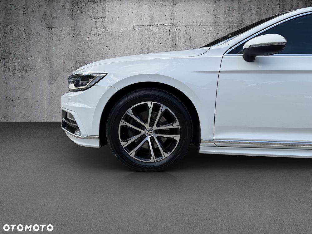 Volkswagen Passat - 20
