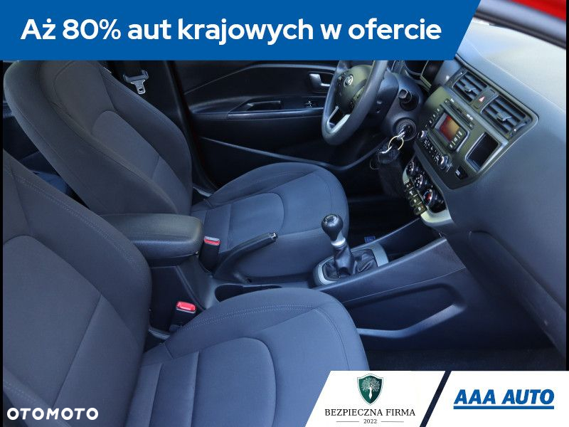 Kia Rio - 10