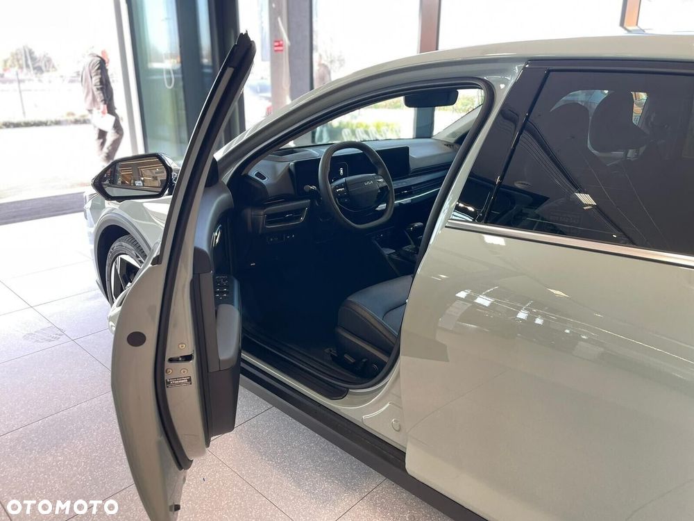 Kia K4 1.6 T-GDI L - 11