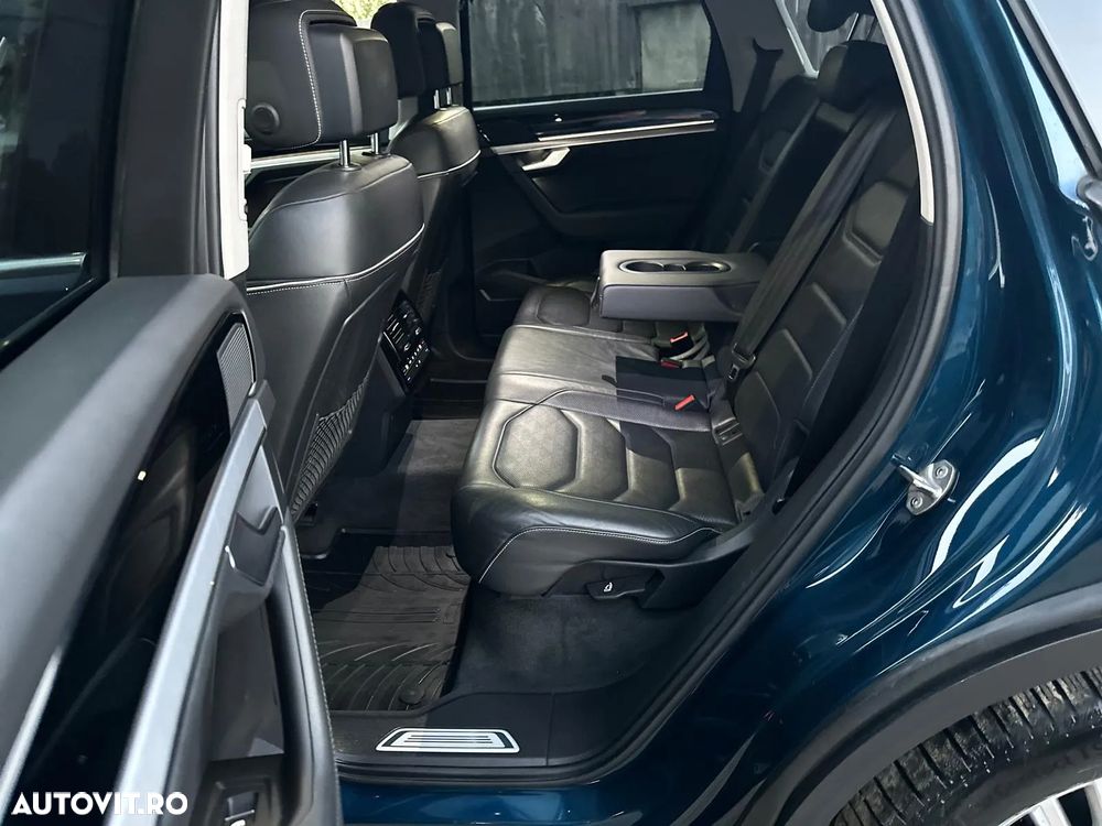 Volkswagen Touareg 3.0 V6 TDI SCR 4Motion Automatik - 8