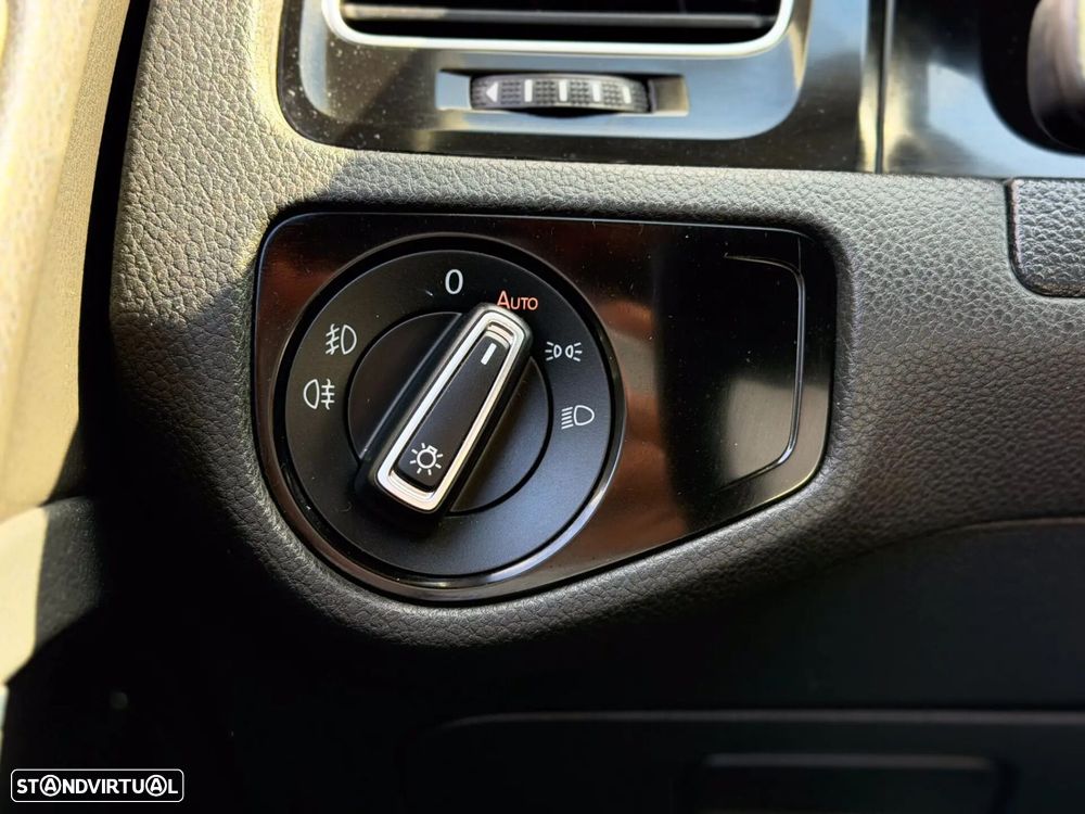 VW Golf 1.6 TDI BlueMotion Allstar - 23