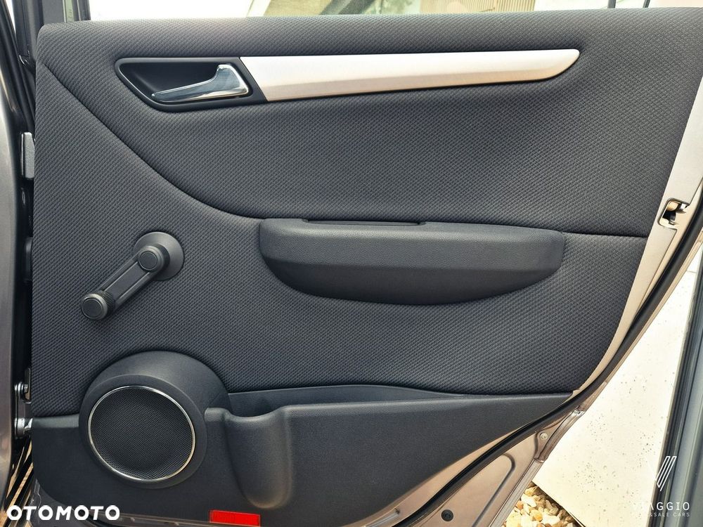 Mercedes-Benz Klasa B 180 Autotronic SPORT EDITION - 25