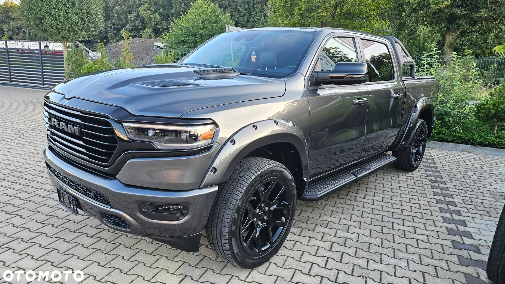 Dodge RAM 1500 5.7 4x4 - 5