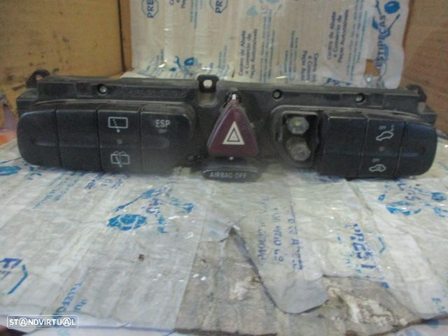 Interruptor 2038219058 MERCEDES W203  4 PISCAS. LIMPA VIDROS ESP TRANCA PORTAS - 1