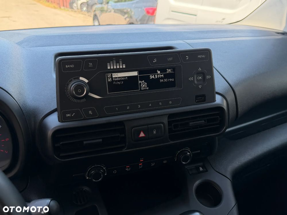 Citroën BERLINGO - 19