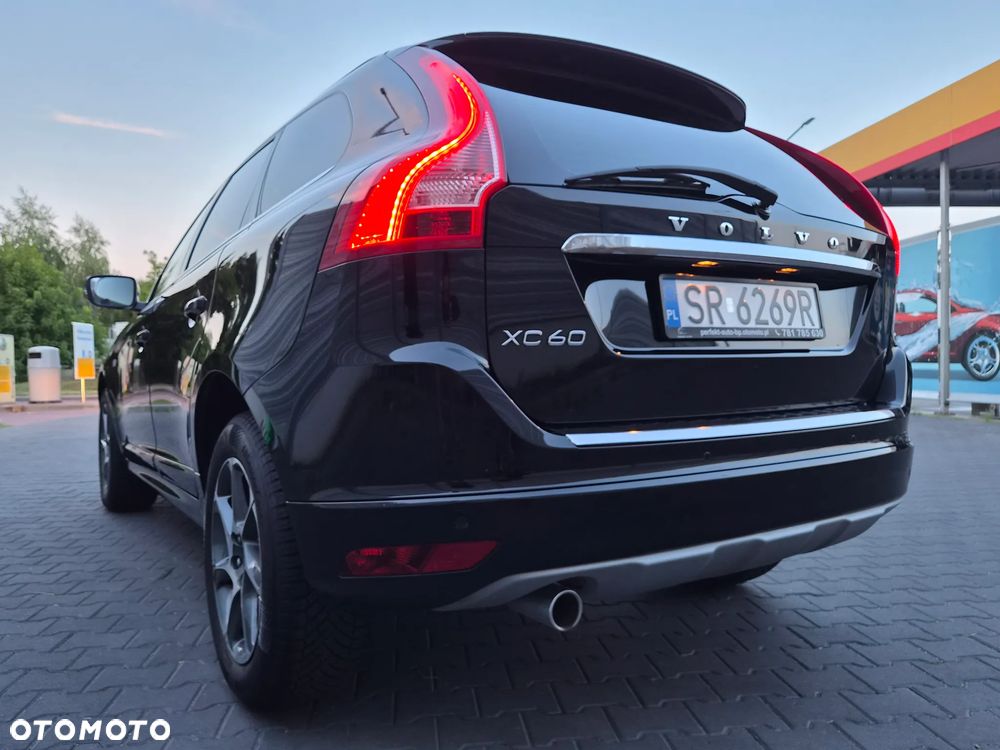 Volvo XC 60 D3 Drive-E Ocean Race - 7
