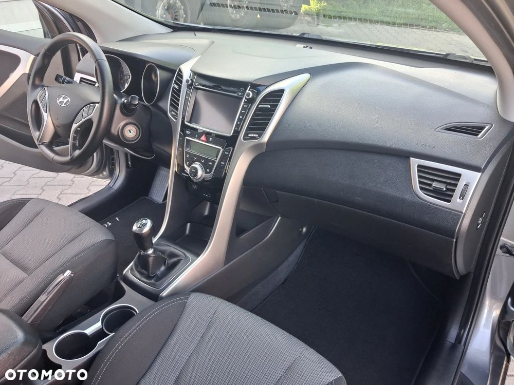 Hyundai i30 1.4 Premium - 29