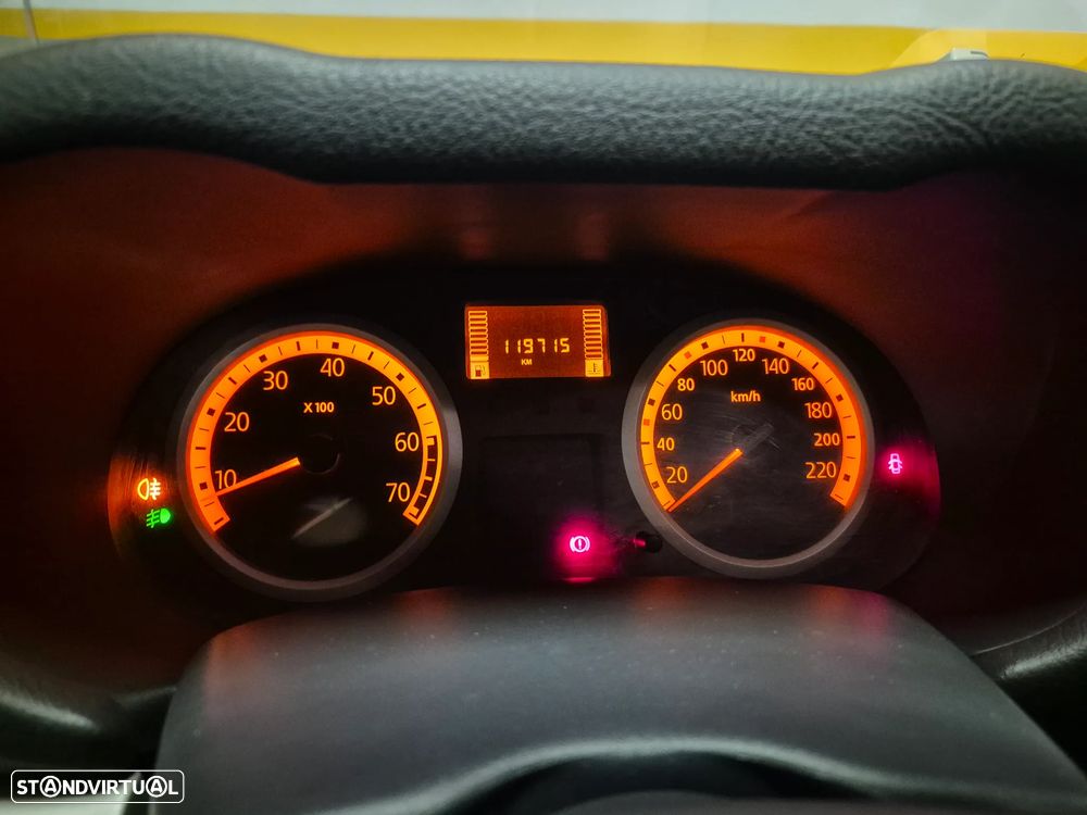 Renault Clio 1.2 16V Dynamique - 18