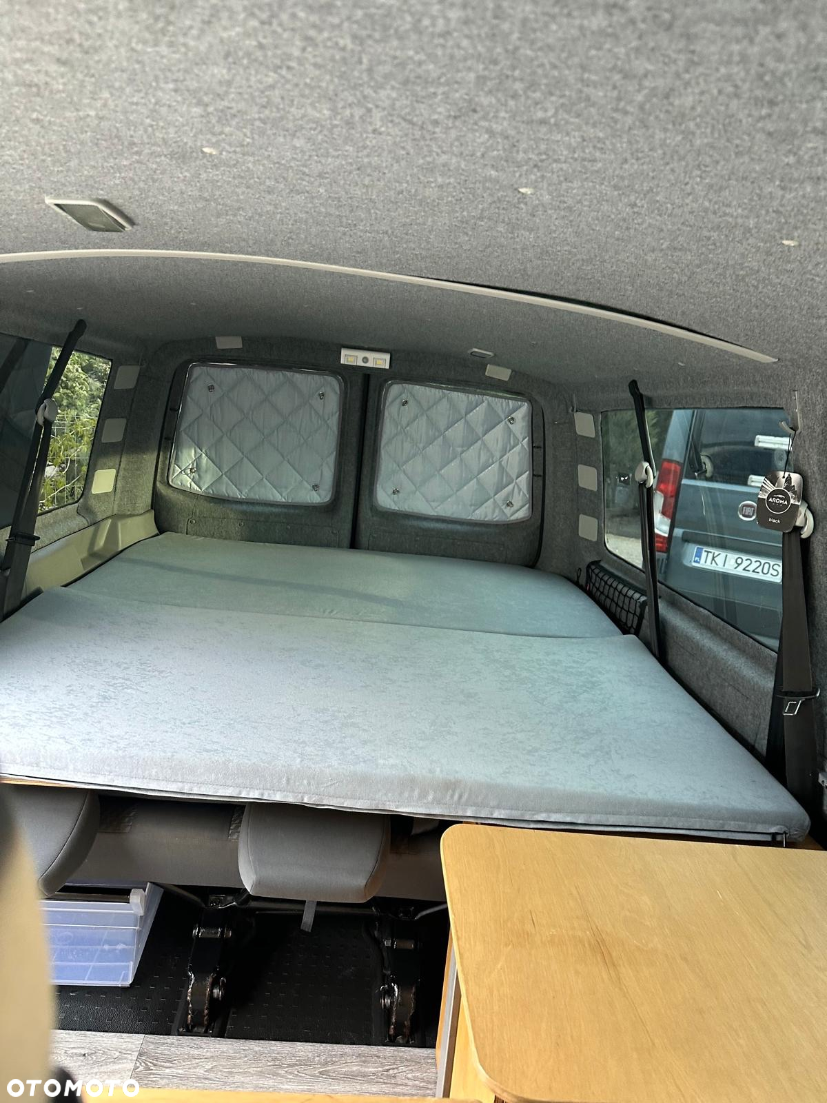 Volkswagen Transporter T5 TDI L2H1 - 17