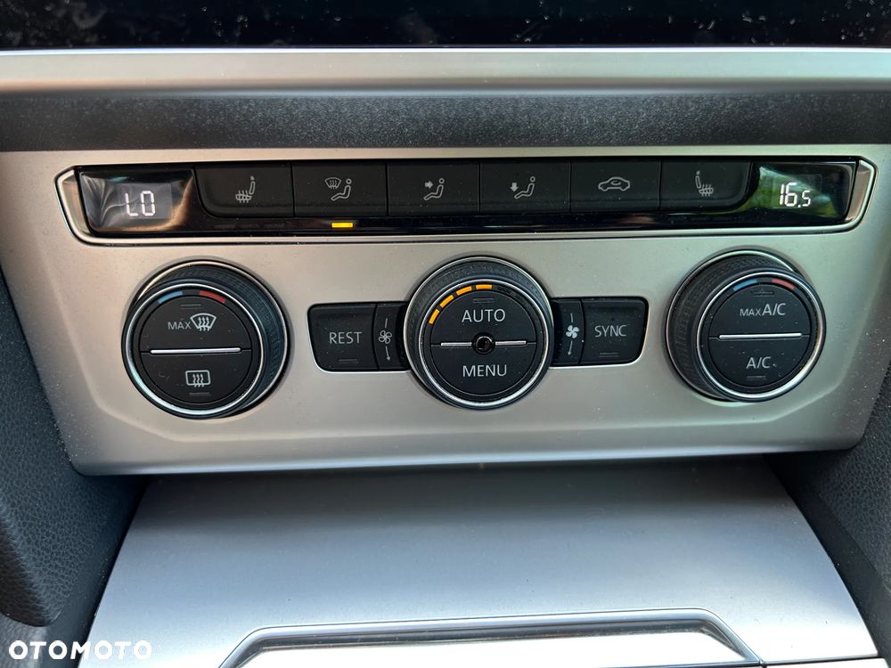Volkswagen Passat Variant 2.0 TDI SCR Comfortline - 21