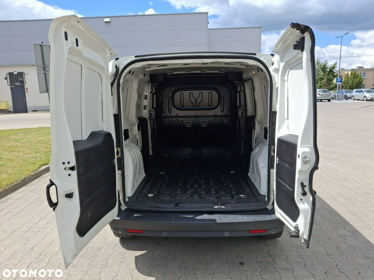 Fiat Doblo - 8