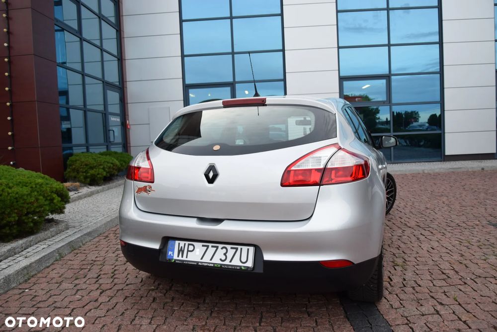 Renault Megane 1.6 16V 100 Expression - 15