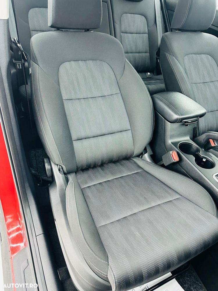 Kia Sportage 1.6 GDI 2WD Attract - 22