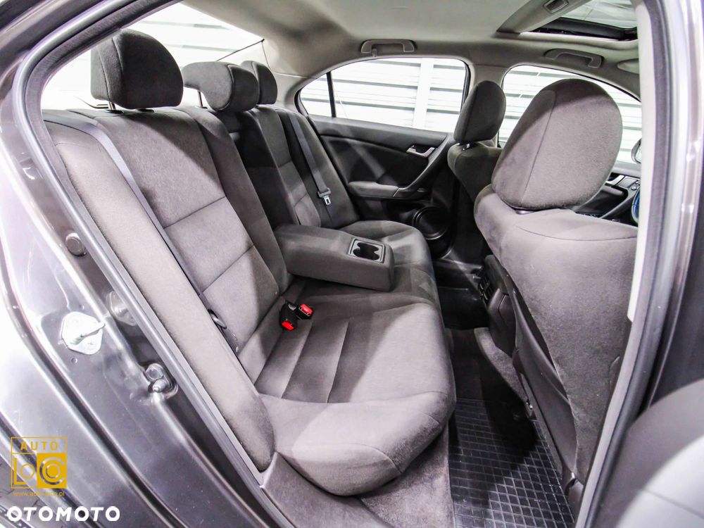 Honda Accord 2.0 Executive - 11