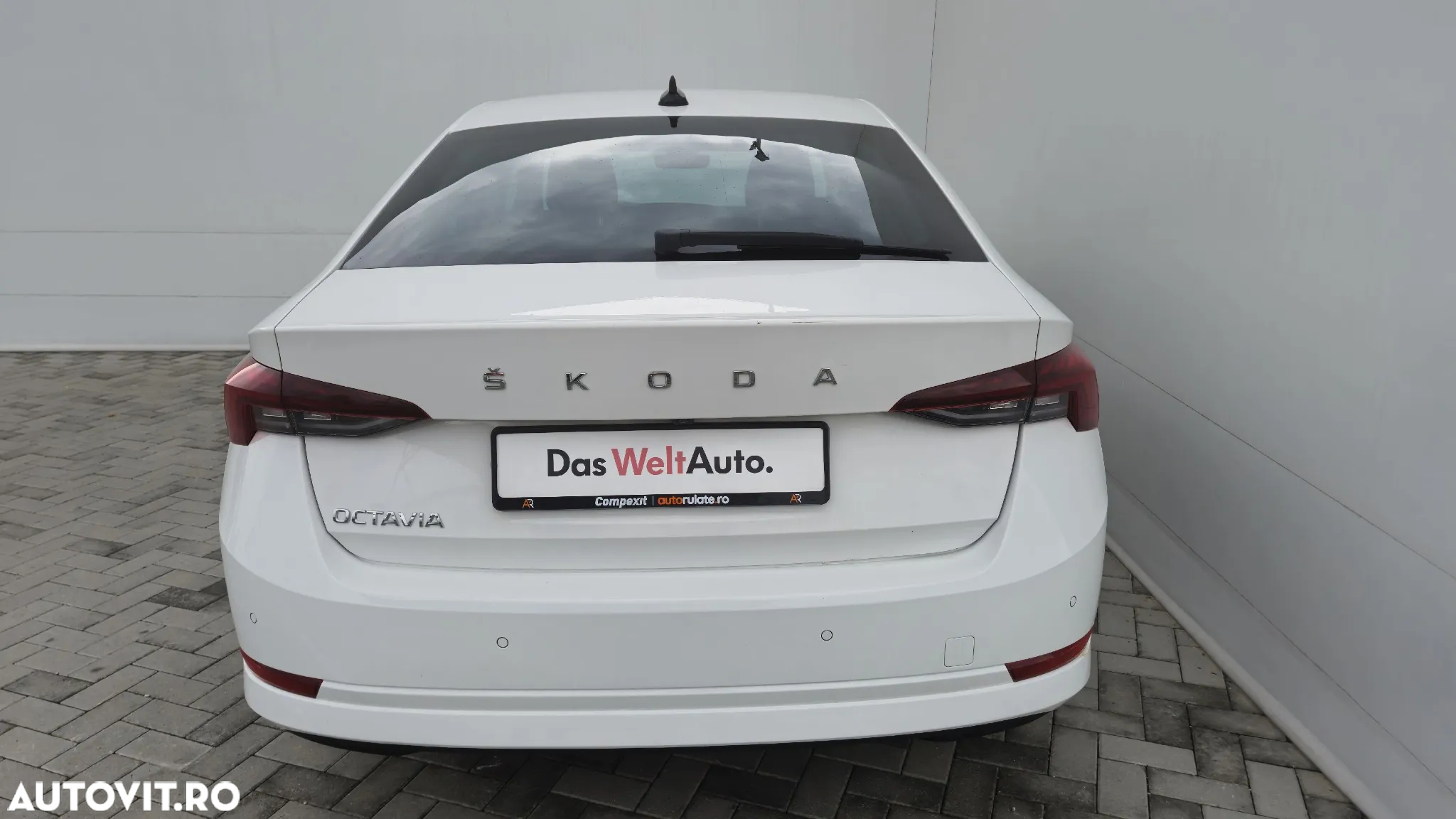 Skoda Octavia 2.0 TDI DSG Style - 4